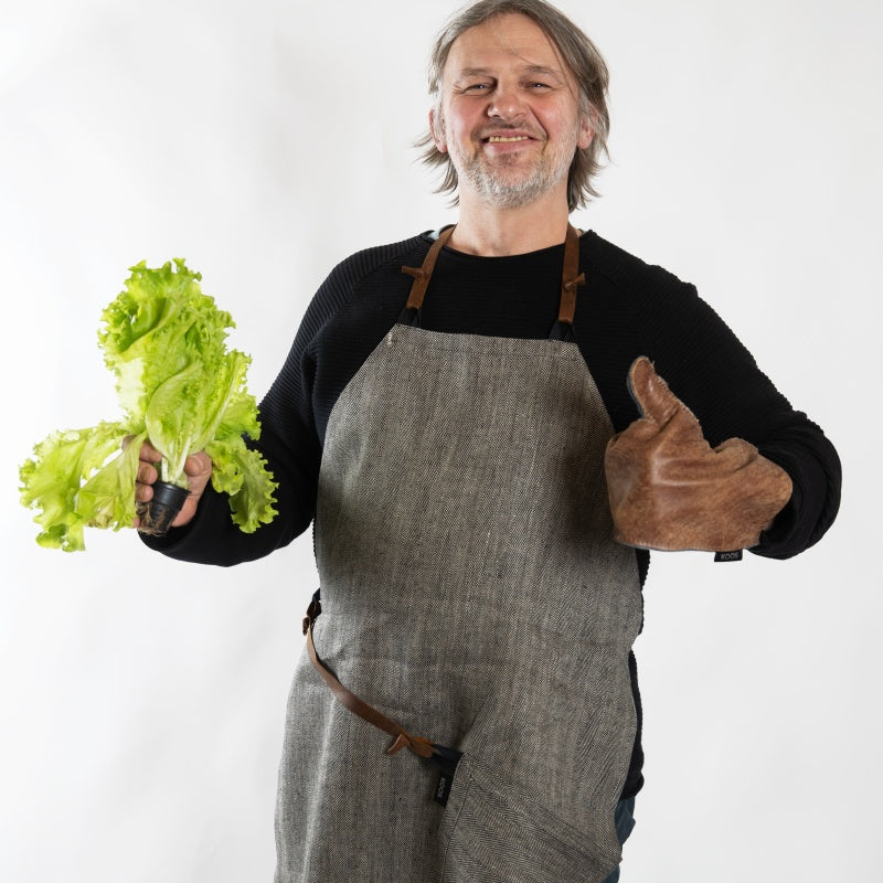 Linen Apron, with leather details