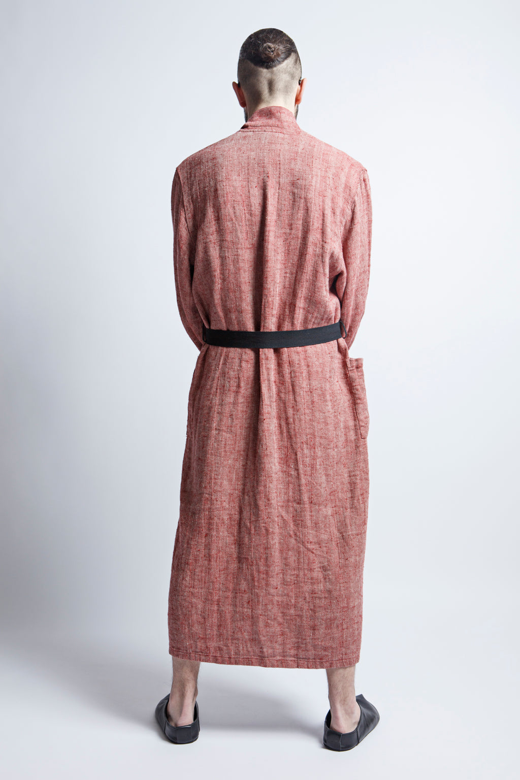 Meeste linane hommikumantel, punane kalasaba