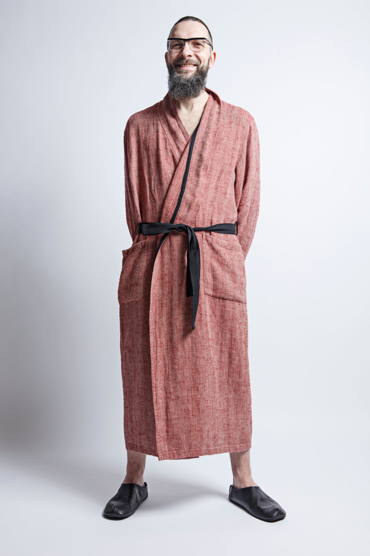 Meeste linane hommikumantel, punane kalasaba