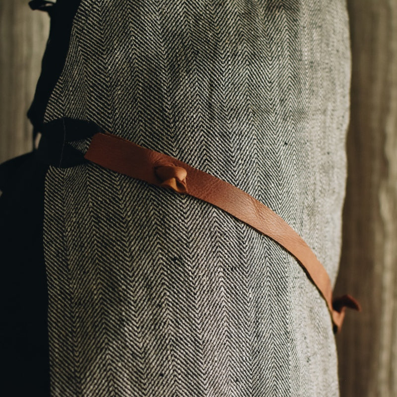 Linen Apron, with leather details