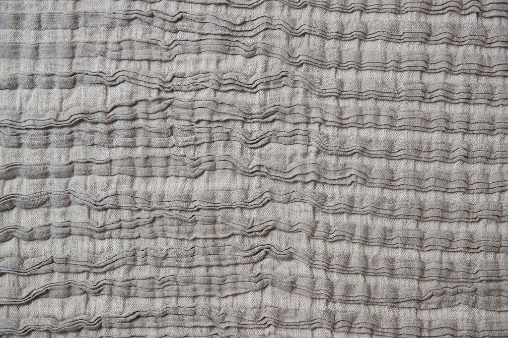 Linen Table Runner, gray with triple pleats 75 x 215